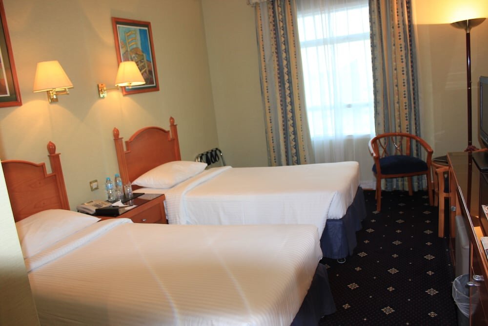 Sea View Hotel 7
