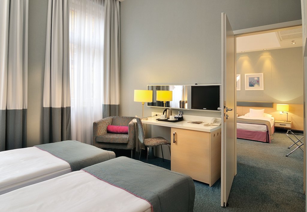 Atrium Fashion Hotel 13
