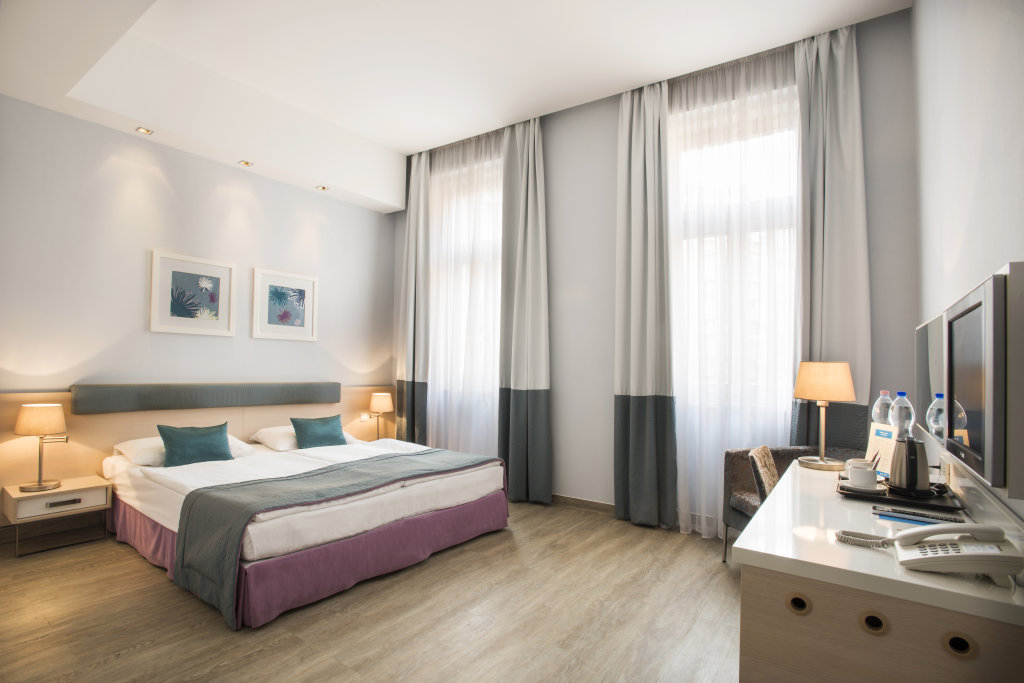 Atrium Fashion Hotel 21