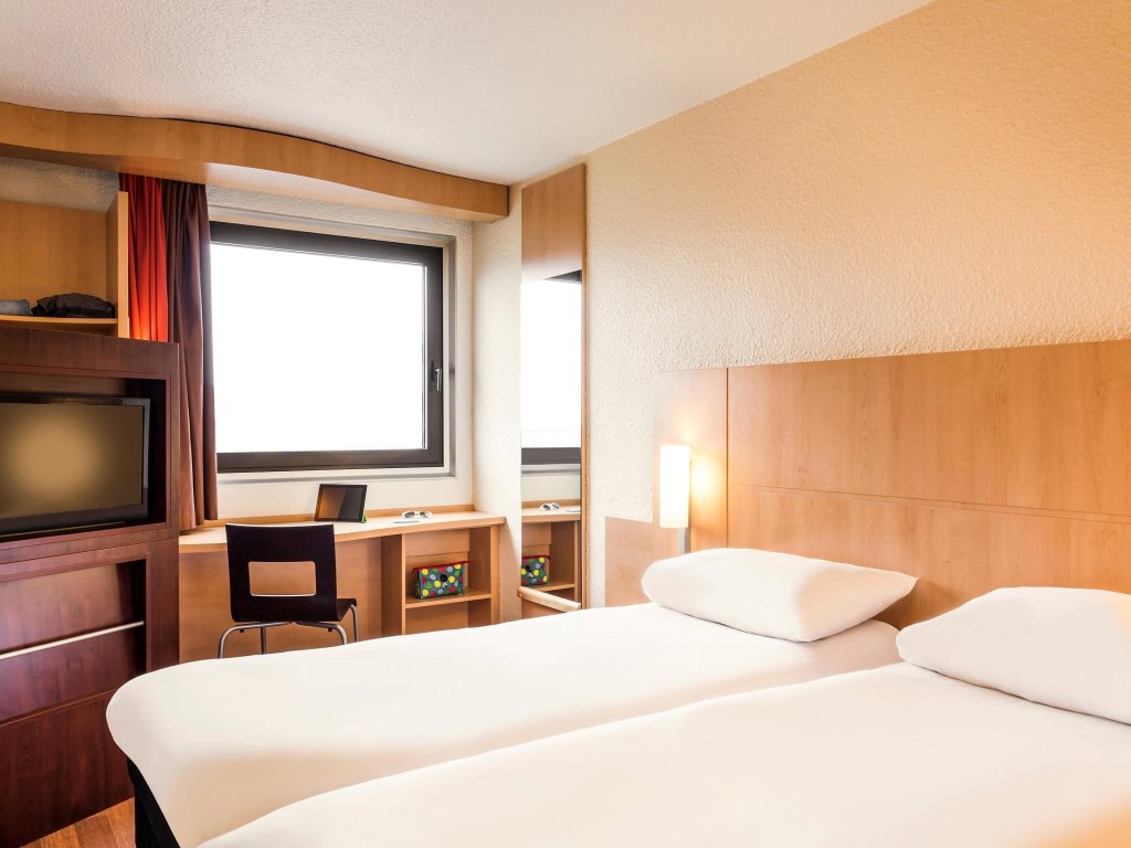 ibis Paris CDG Airport 15