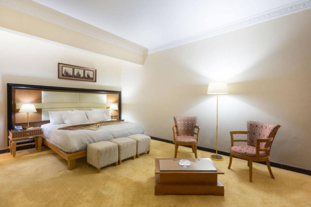 Paradise Home City Stars Hotel 6