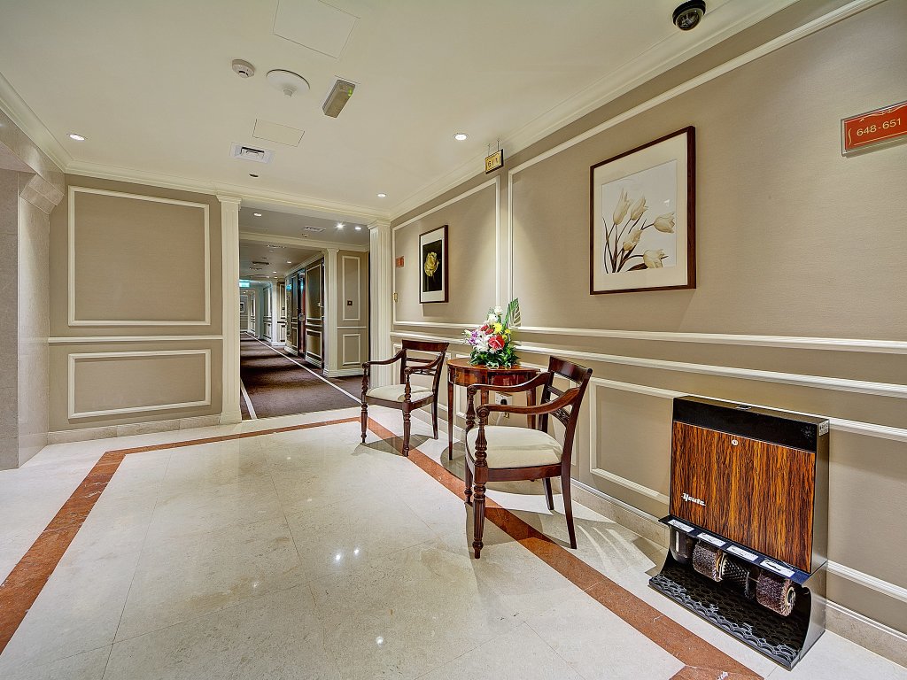Royal Ascot Hotel 5