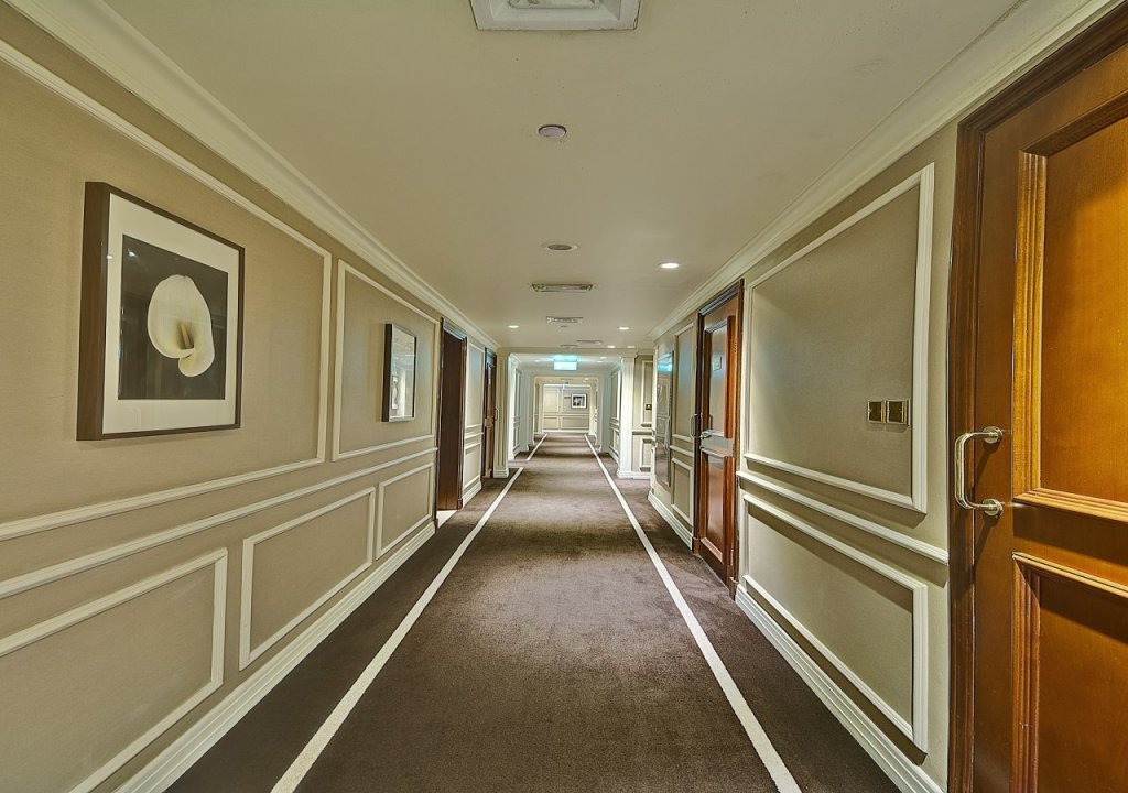 Royal Ascot Hotel 6