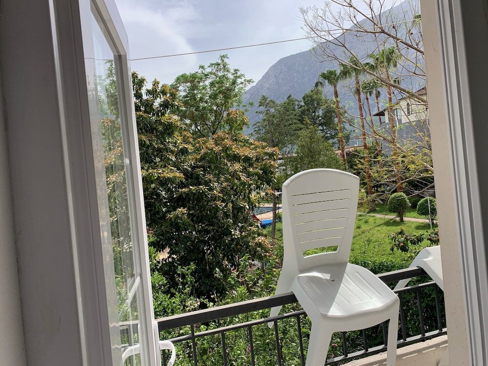Belcan Hotel 24