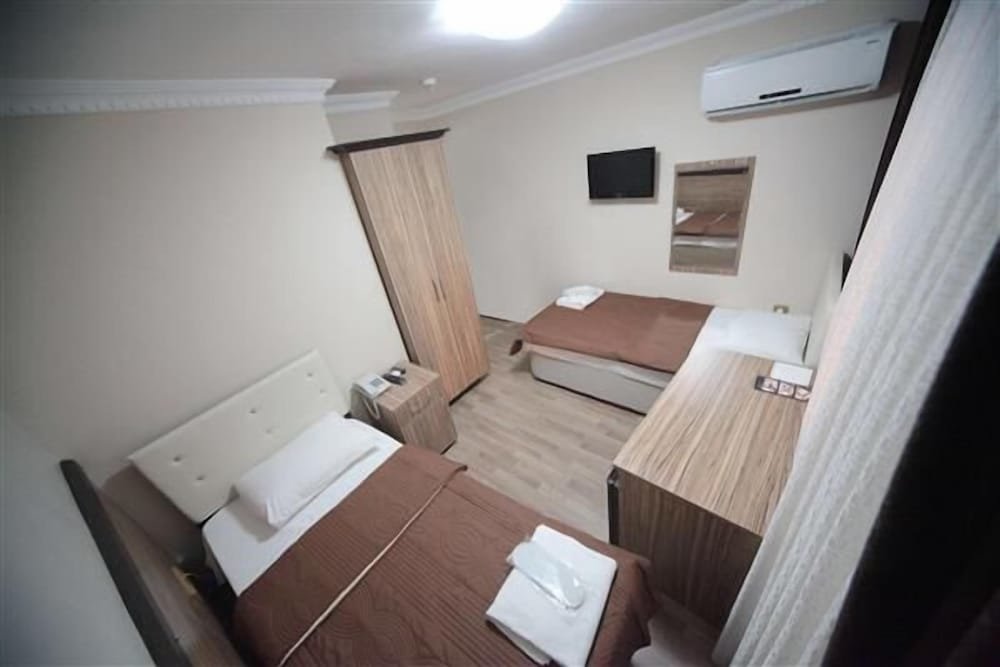 Simper Hotel 1