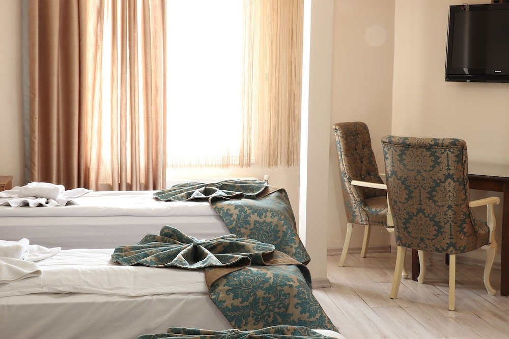 Simper Hotel 18