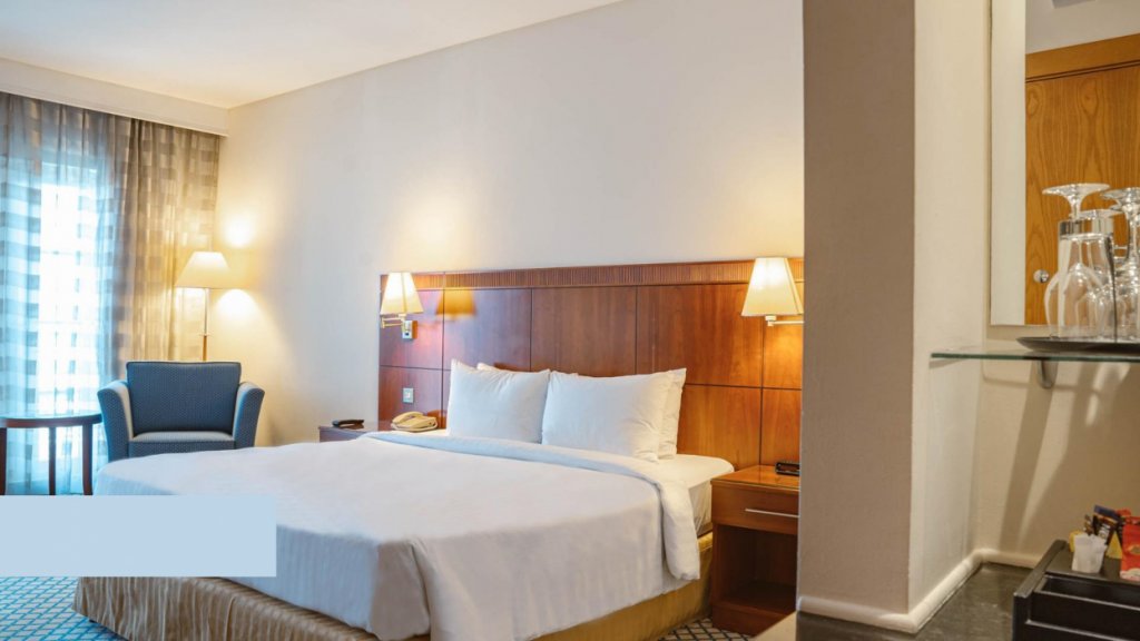 Copthorne Lakeview Hotel, Green Community 10