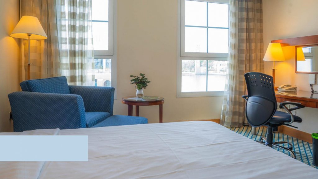 Copthorne Lakeview Hotel, Green Community 5