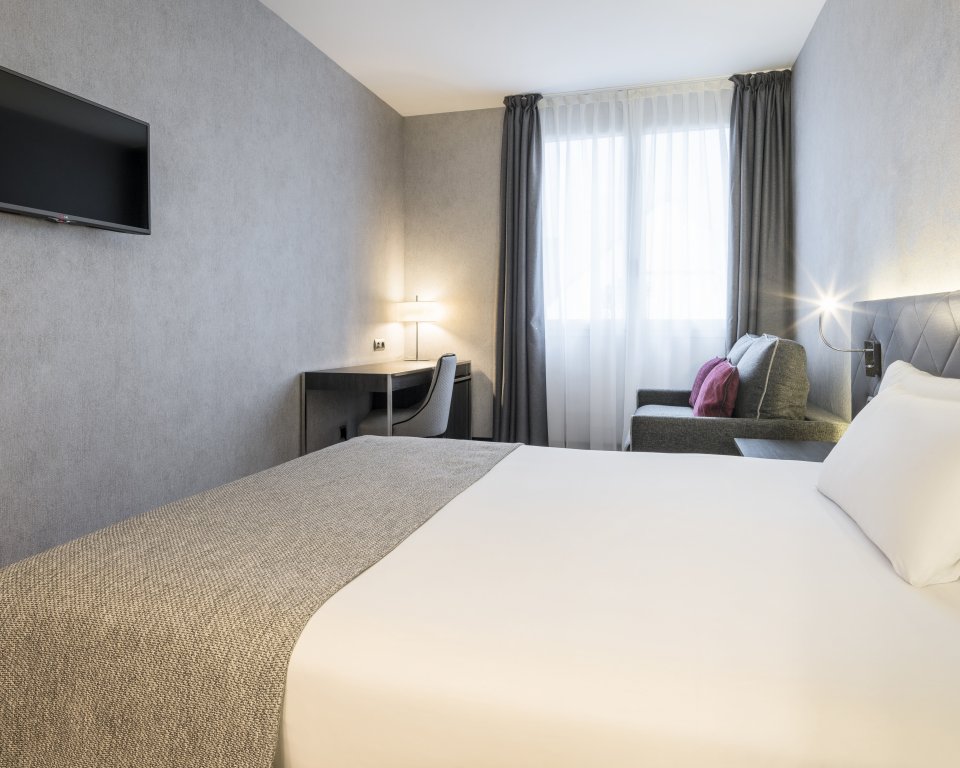 Hotel ILUNION Bel Art 5