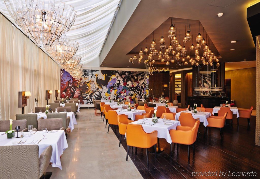 Movenpick Hotel Jumeirah Beach 3