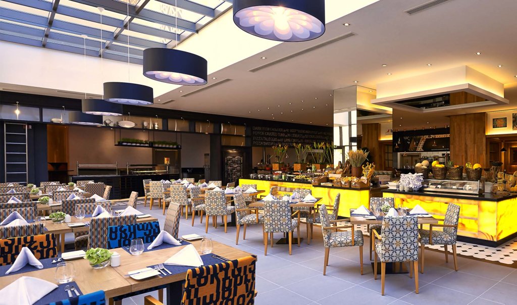 Movenpick Hotel Jumeirah Beach 7