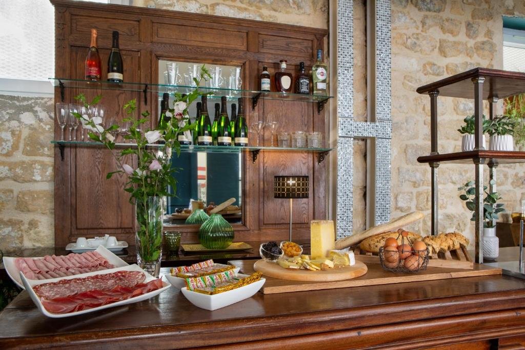 Le Rocroy Hotel Paris Gare du Nord 1