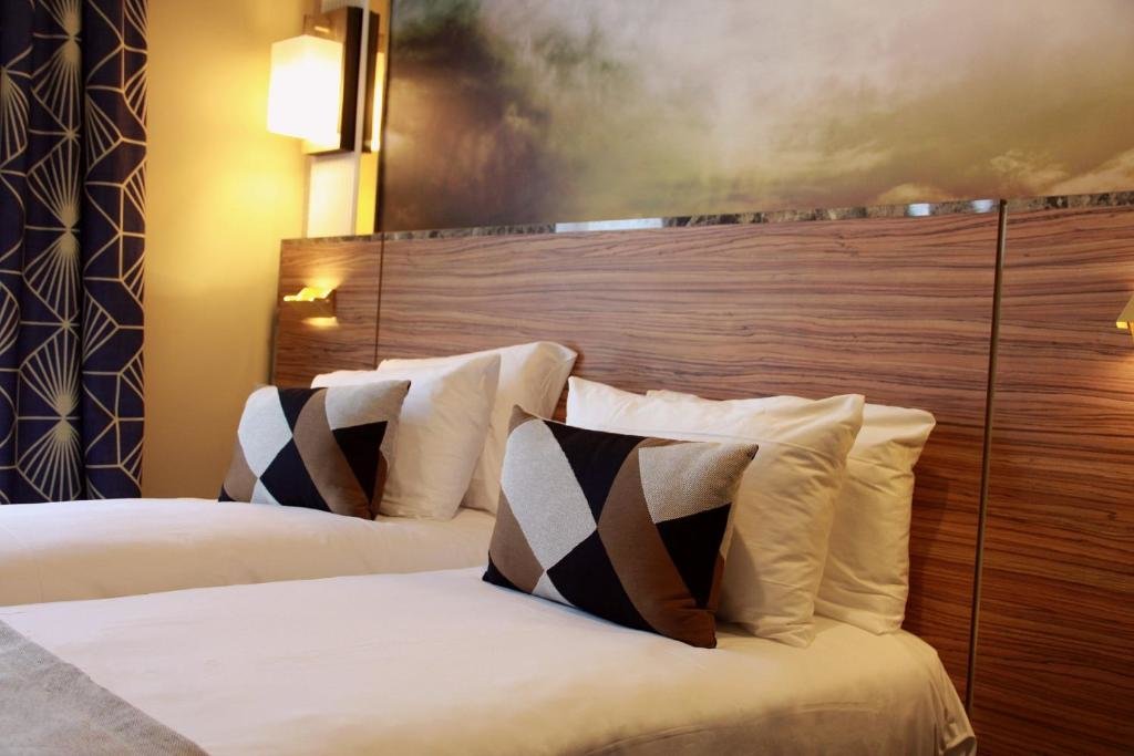Le Rocroy Hotel Paris Gare du Nord 17
