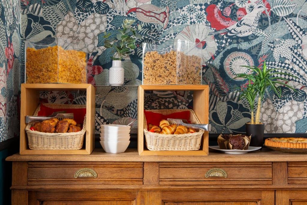 Le Rocroy Hotel Paris Gare du Nord 5