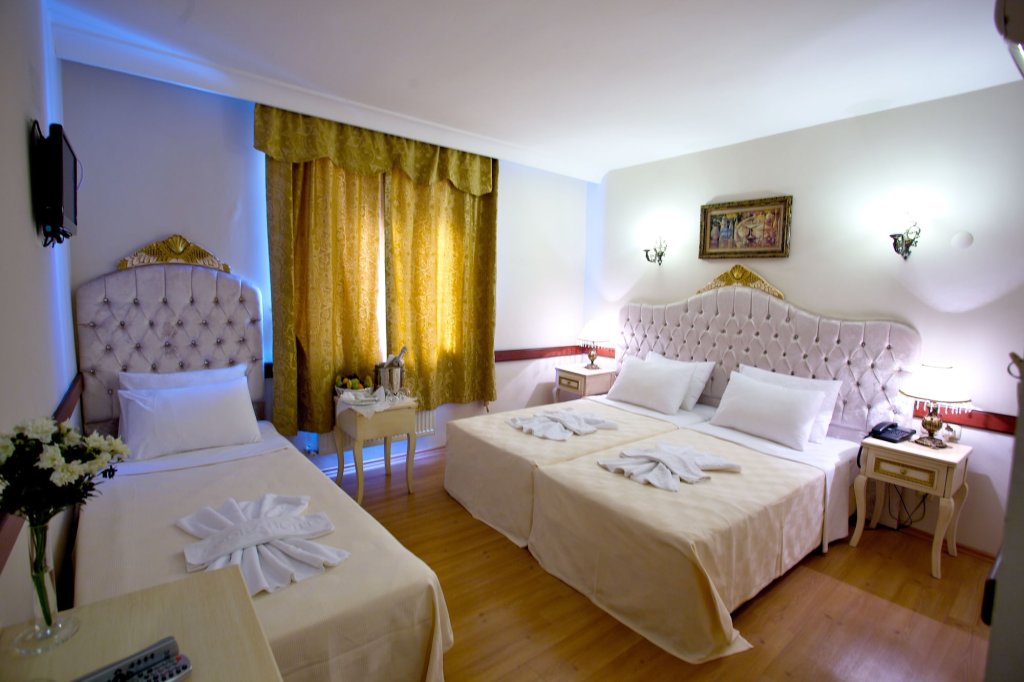 Adora Hotel 10
