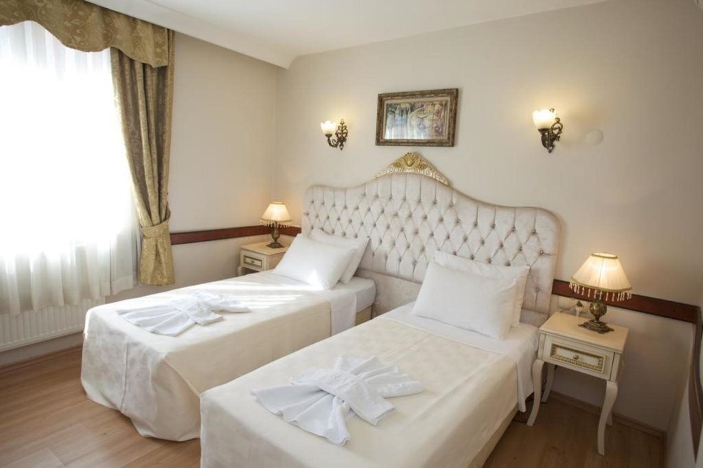 Adora Hotel 12