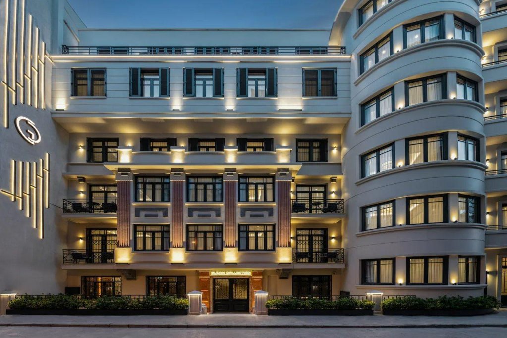 Gleam Collection Hotel 1