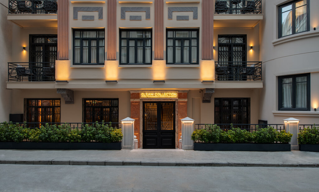 Gleam Collection Hotel 2