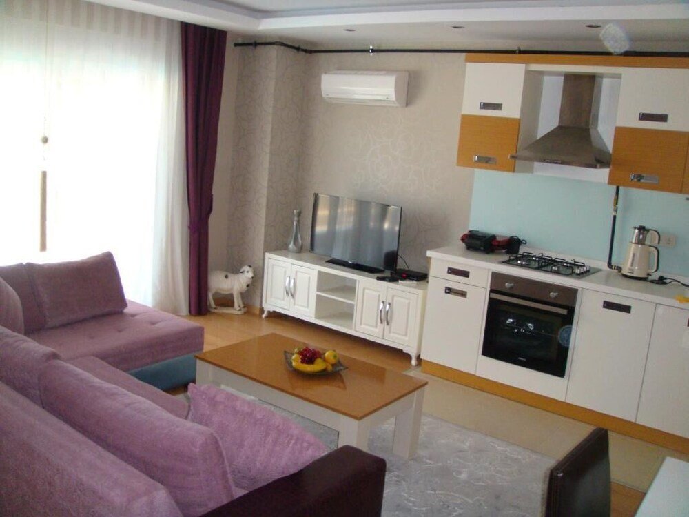 Neva Suite Hotel 11