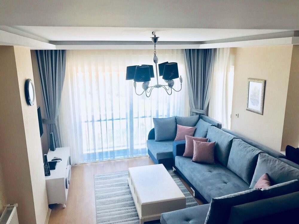 Neva Suite Hotel 18