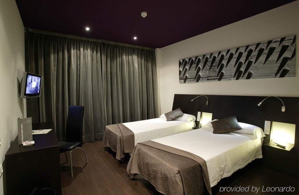 Holiday Inn Madrid - Las Tablas, an IHG Hotel 1