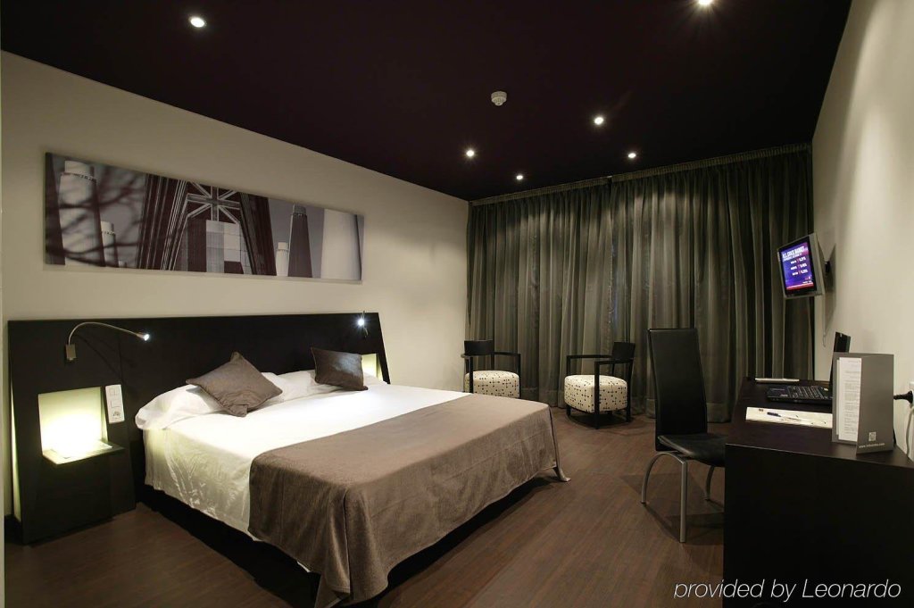Holiday Inn Madrid - Las Tablas, an IHG Hotel 2