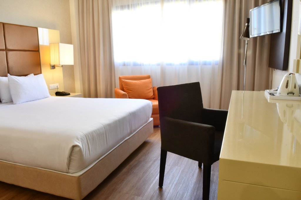 Holiday Inn Madrid - Las Tablas, an IHG Hotel 24