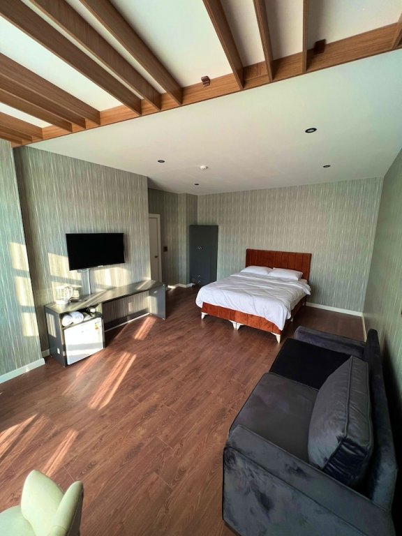 Beta Hotel 6