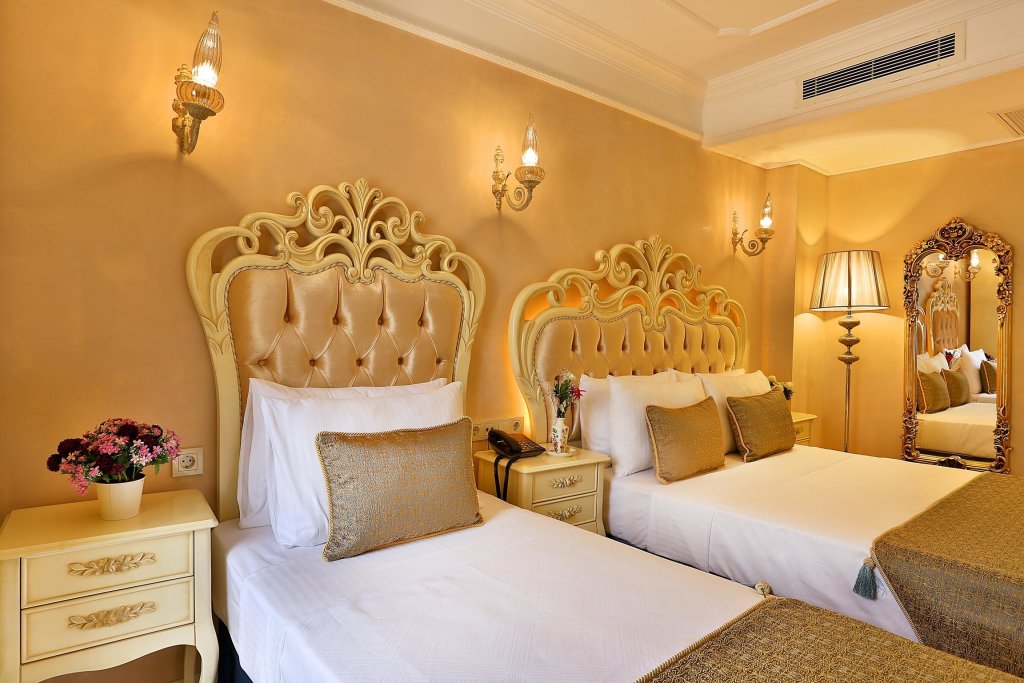 Edibe Sultan Hotel 22