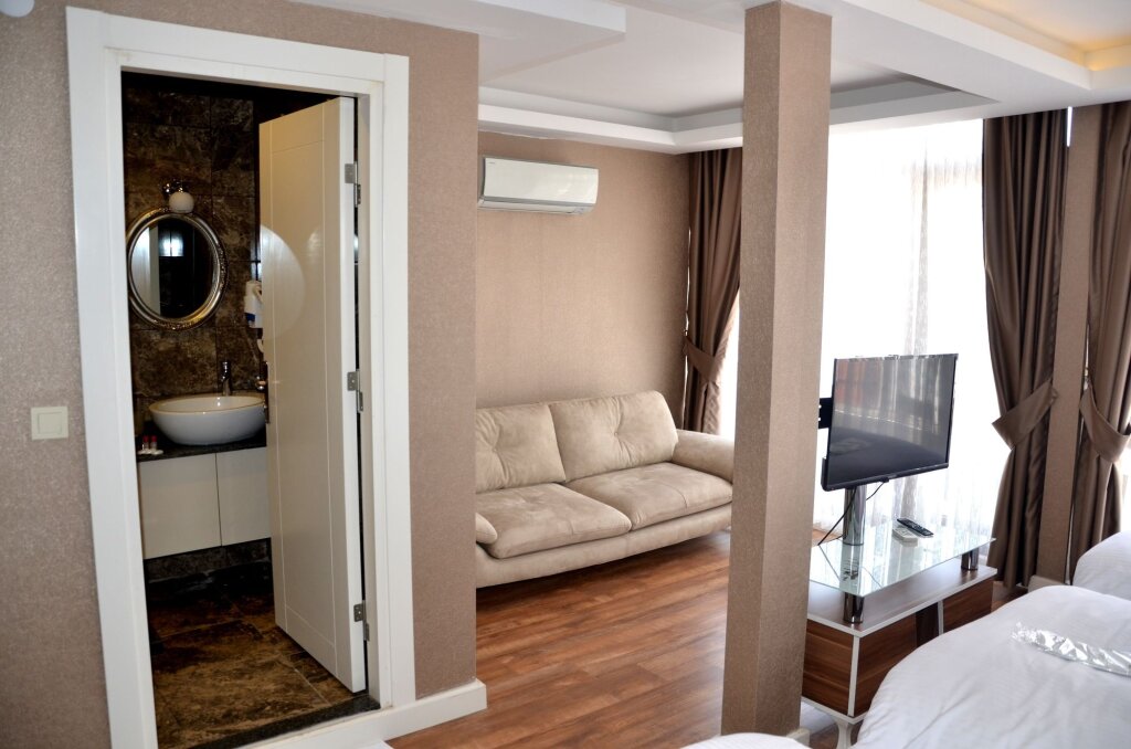 Sun Comfort Hotel 12