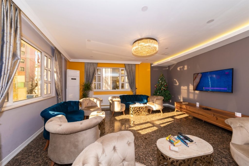 Sunlight Hotel 13