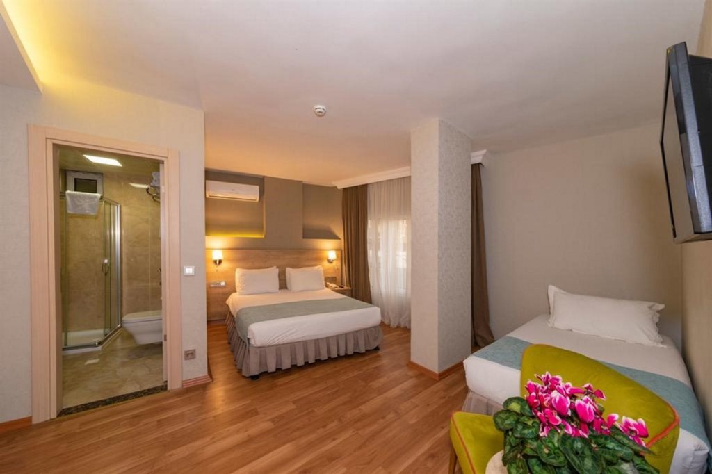 Sunlight Hotel 5
