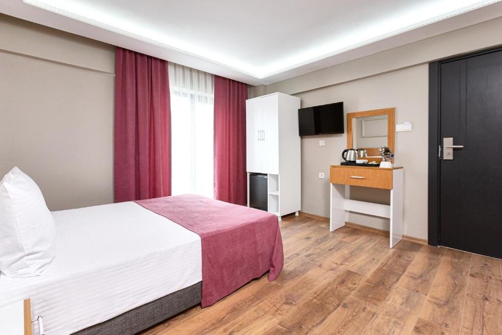 Ria Suites Hotel 17