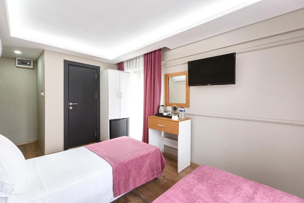 Ria Suites Hotel 19