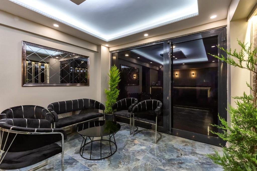 Ria Suites Hotel 2