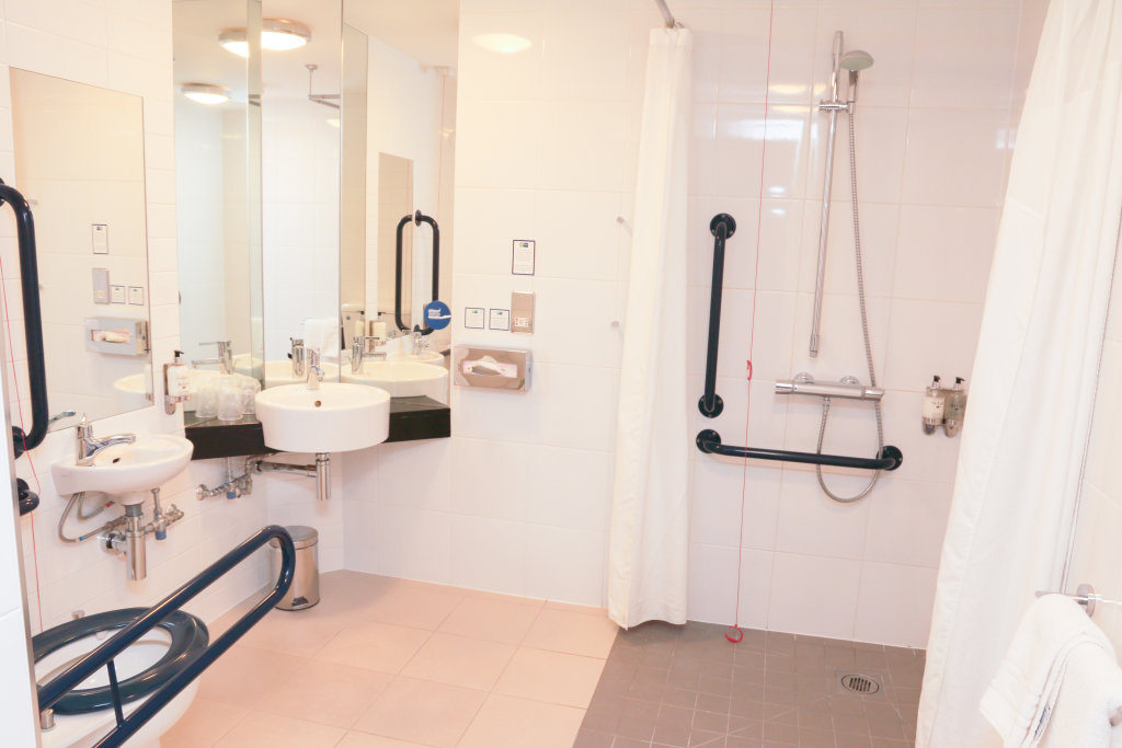 Holiday Inn Express London Heathrow T5, an IHG Hotel 14