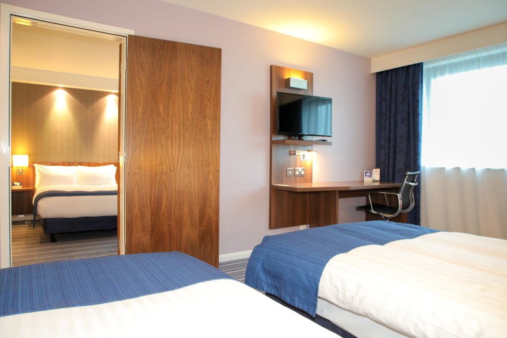 Holiday Inn Express London Heathrow T5, an IHG Hotel 18