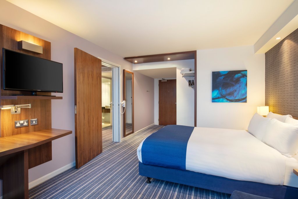 Holiday Inn Express London Heathrow T5, an IHG Hotel 20