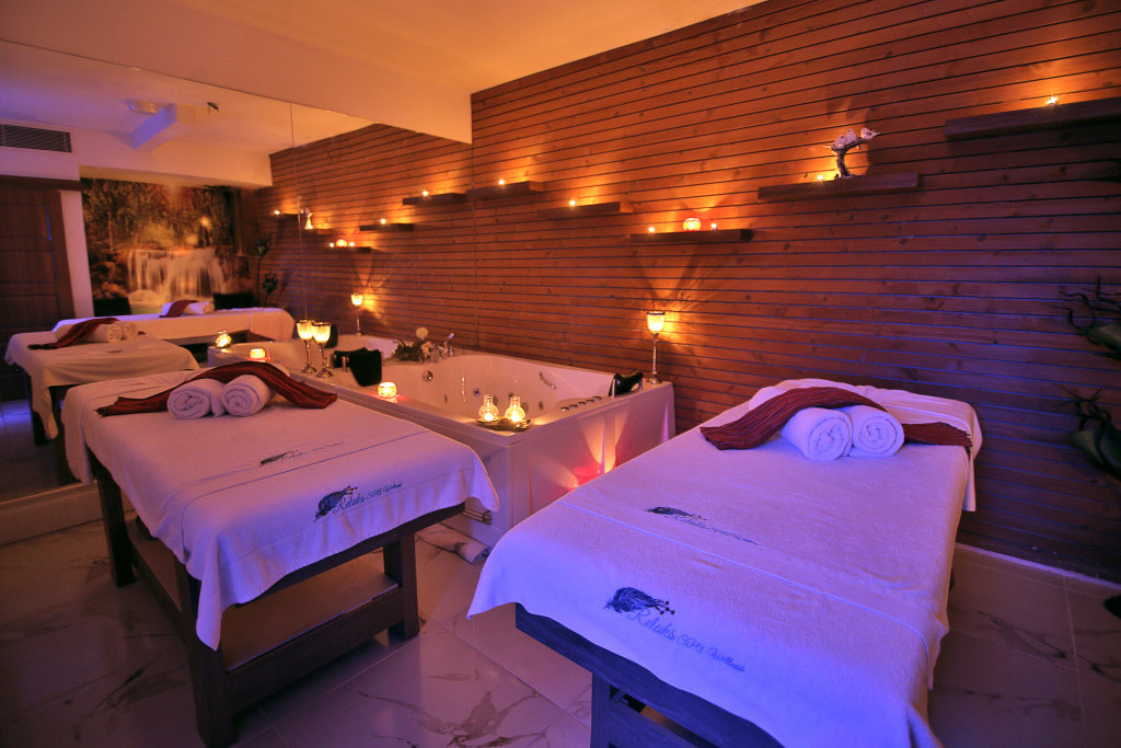 Pacco Hotel Spa 20