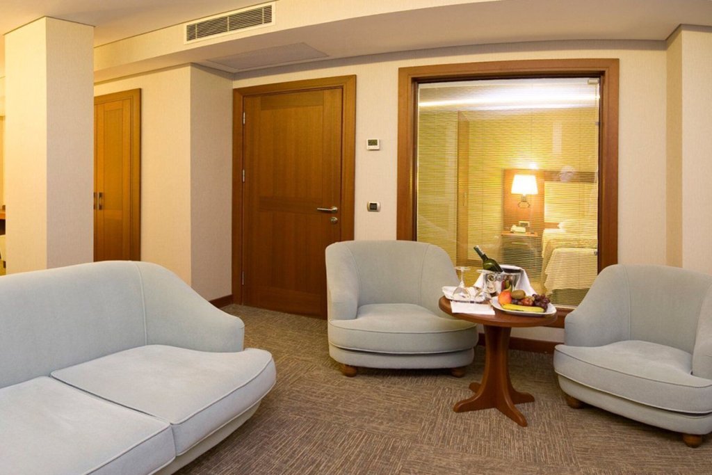 Innpera Hotel 11