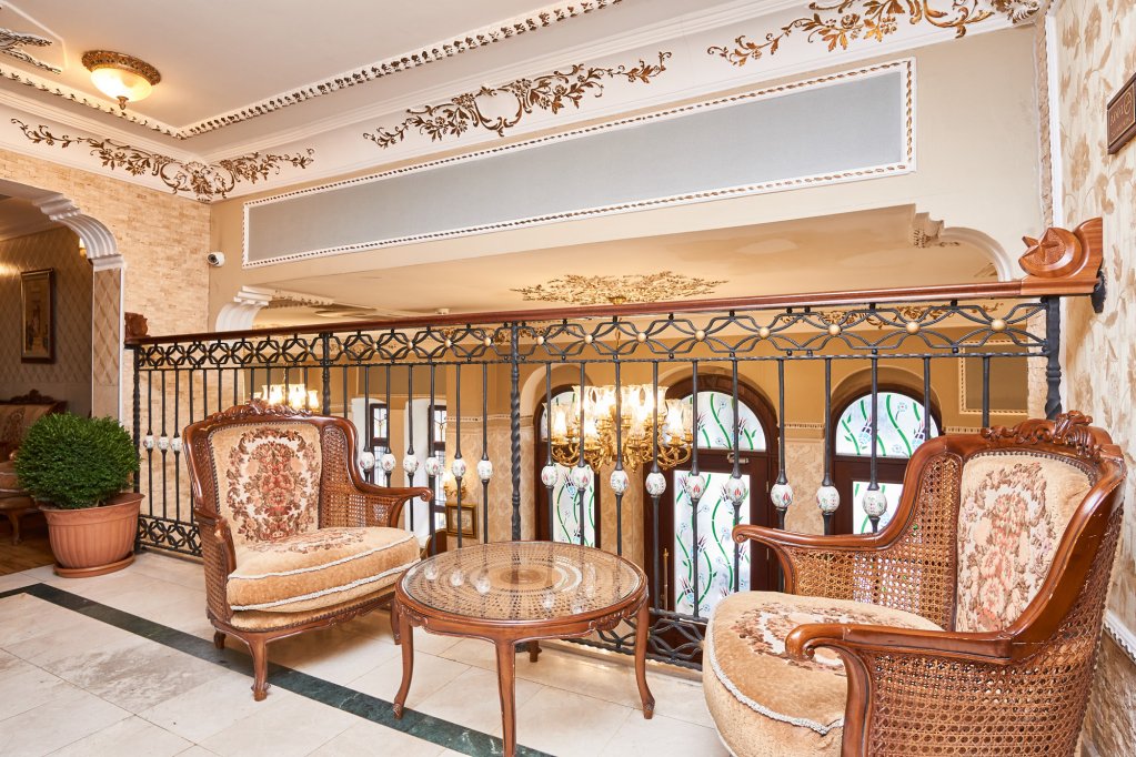Amber Hotel - Special Class 13
