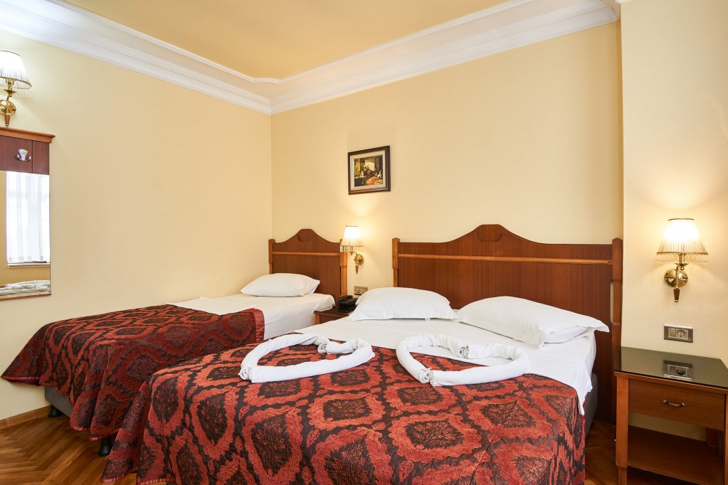 Amber Hotel - Special Class 21