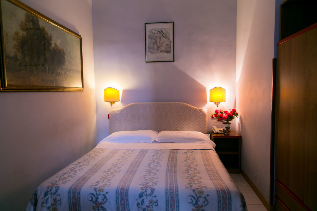 Hotel Altavilla 9 10