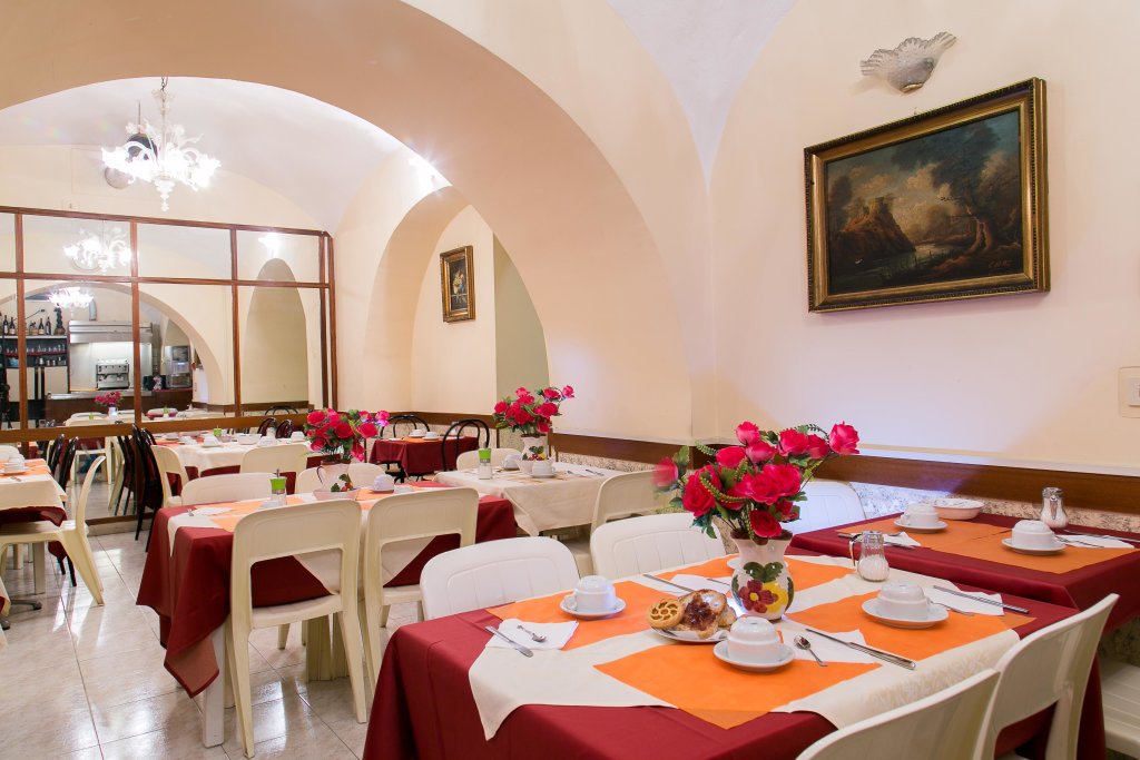 Hotel Altavilla 9 16