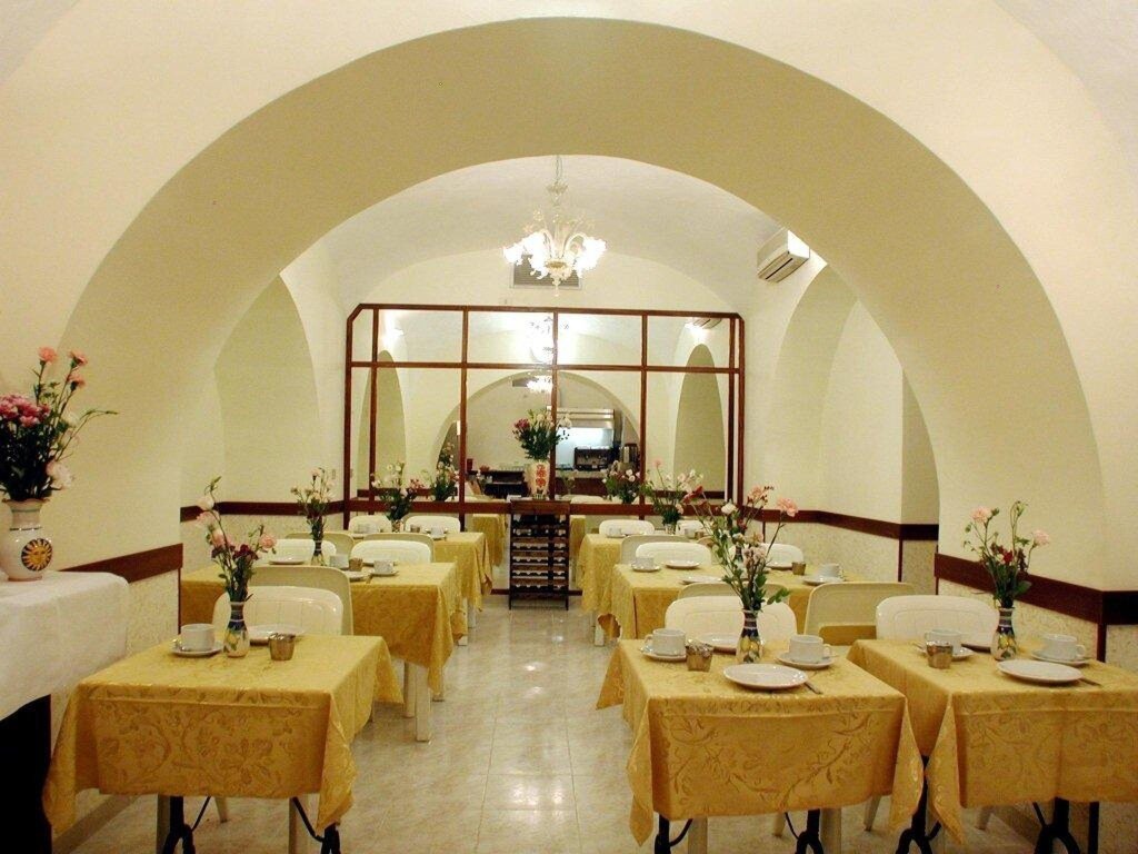 Hotel Altavilla 9 21