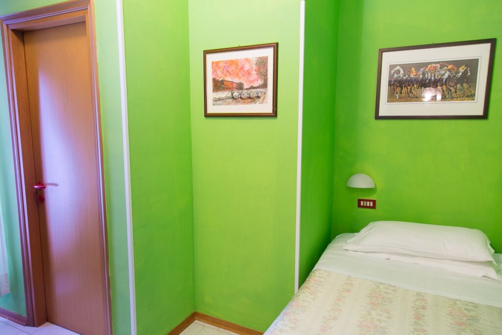 Hotel Altavilla 9 24