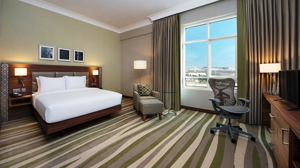 Hilton Garden Inn Dubai Al Muraqabat 14