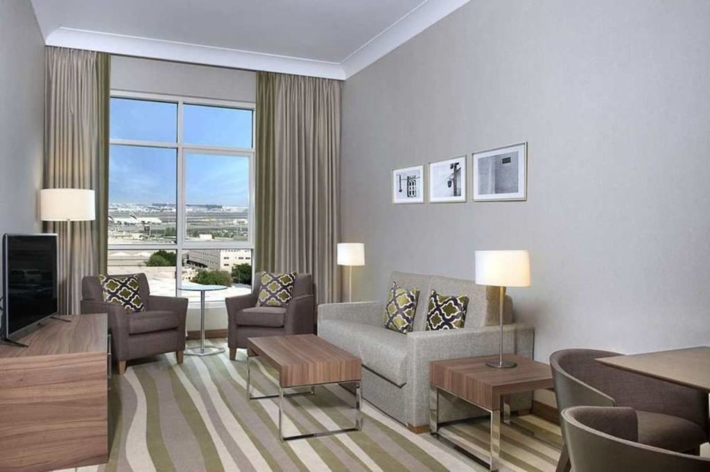 Hilton Garden Inn Dubai Al Muraqabat 19