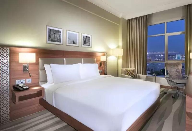 Hilton Garden Inn Dubai Al Muraqabat 6