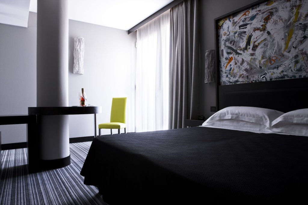 Twentyone Hotel 7